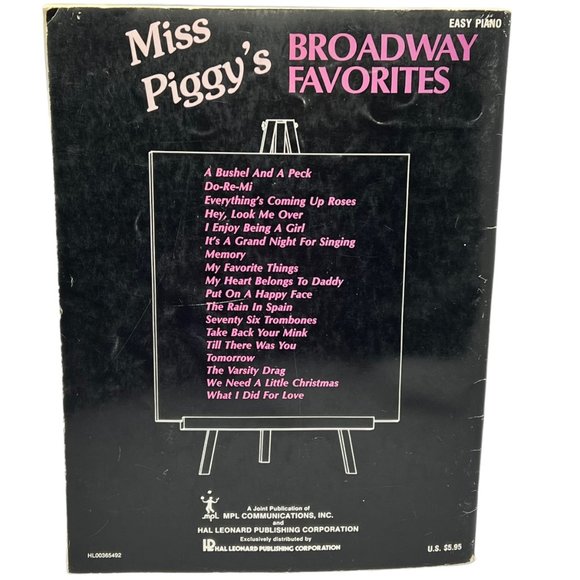 Miss Piggy's Broadway Favorites Music Songbook Piano - Picture 2 of 3